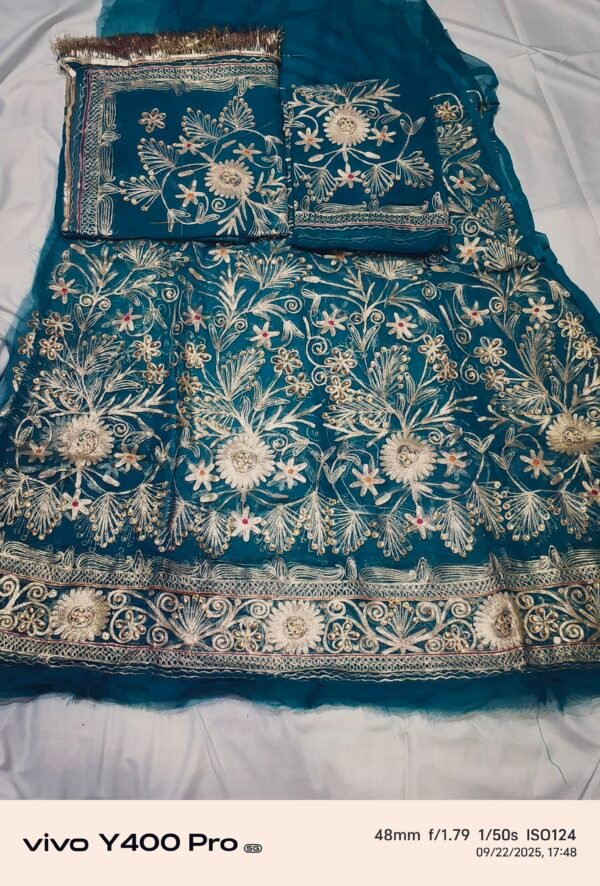D pure poshak - Image 2